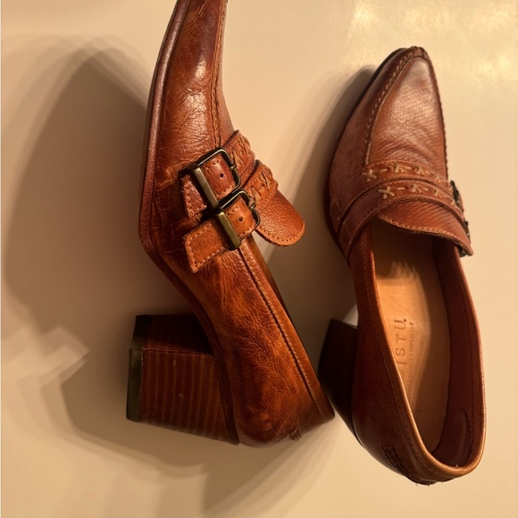 Bed Stu - Tan Leather Size 7 Heels - Handmade in Mexico - Pointed Toe - Picture 9 of 10